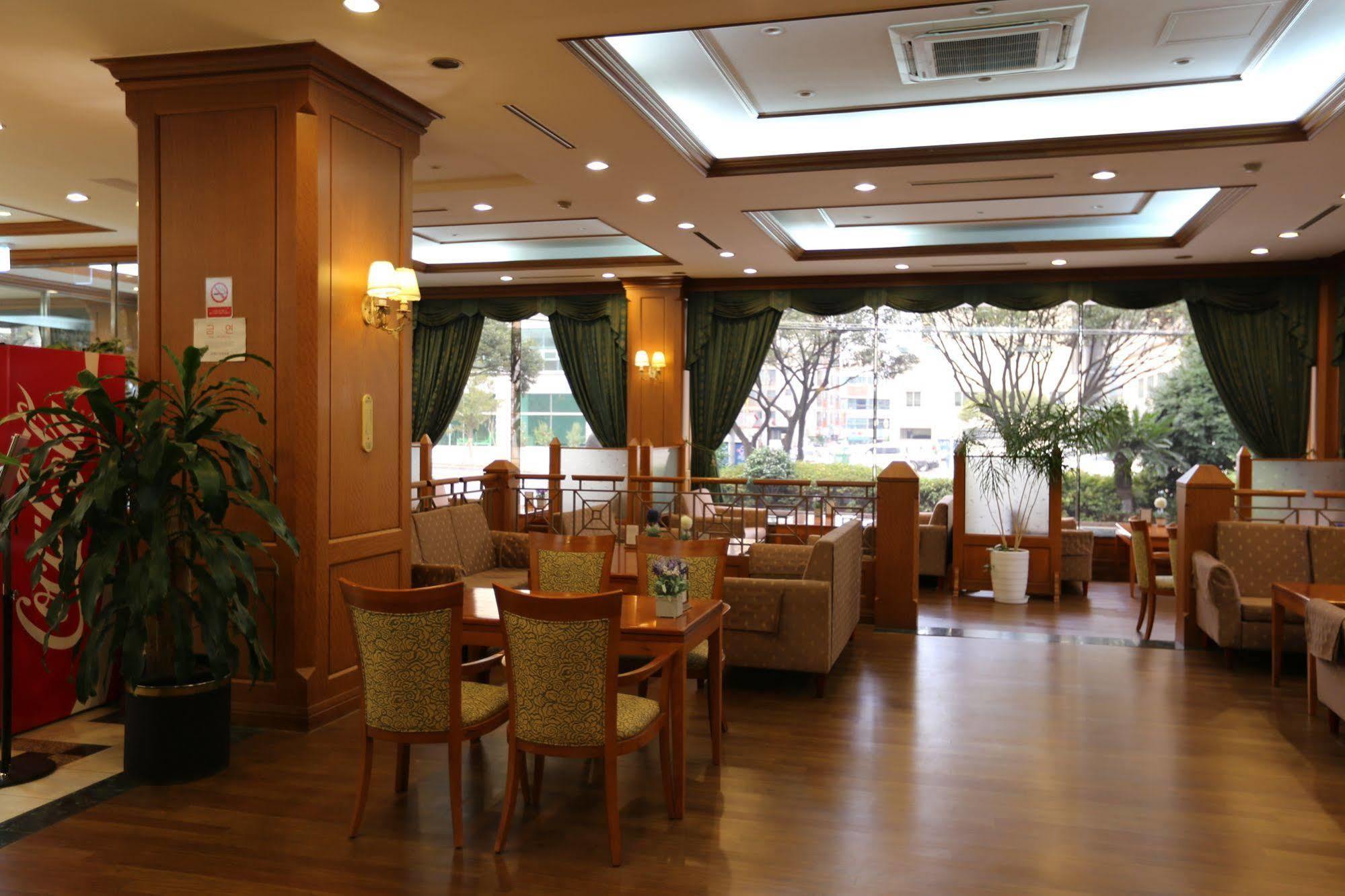 Samhaein Tourist Hotel Jeju Exterior foto